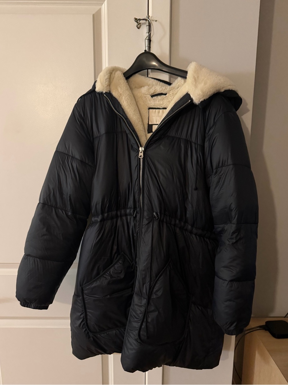 Abercrombie Air Cloud Puffer Parka - Picture 2 of 6